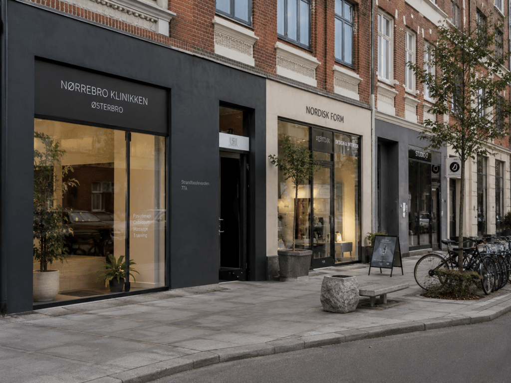 Nordre Frihavnsgade på Østerbro med butikker, caféer og klassiske københavnske ejendomme